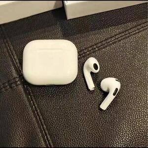 Apple AirPods (3rd Generation) Wireless Ear Buds Bluetooth Headphones